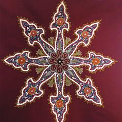 رومیزی رشتی دوزی طرح ترنج تاجی
